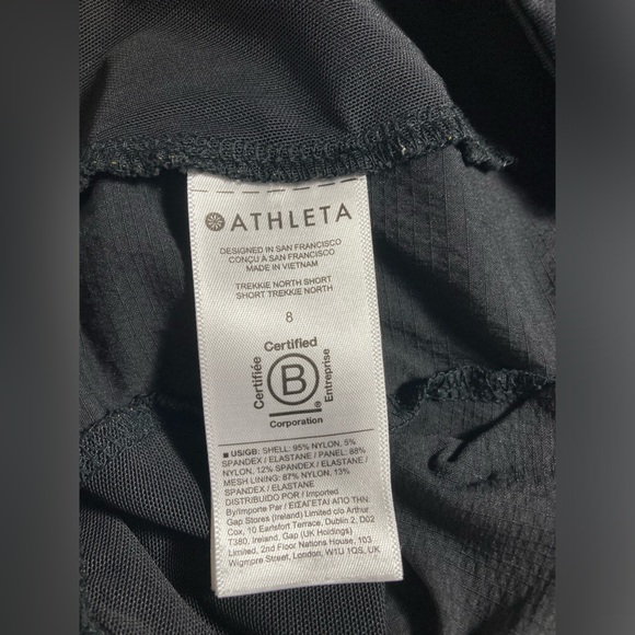 Athleta Trekkie North Shorts Black Size 8 Front Back Zipper Pockets Gently Used - Picture 4 of 4
